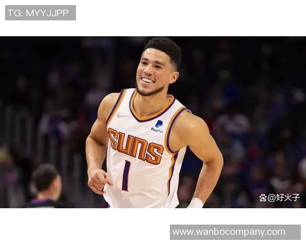 布克半场展现得分能力9投4中贡献14分2板5助表现抢眼 布克半场展现得分能力9投4中贡献14分2板5助表现抢眼